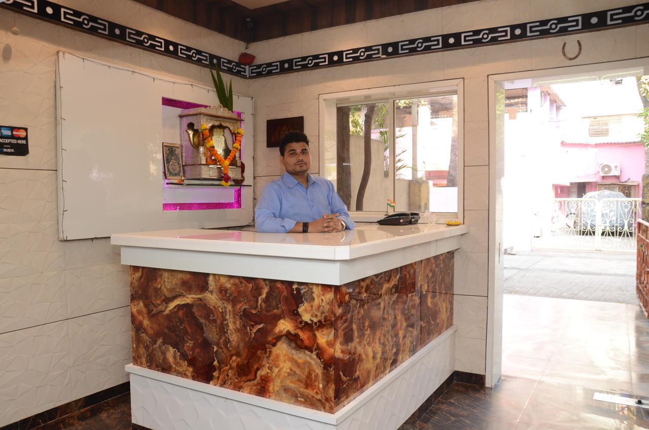 Anil Guest House Мумбай Екстериор снимка